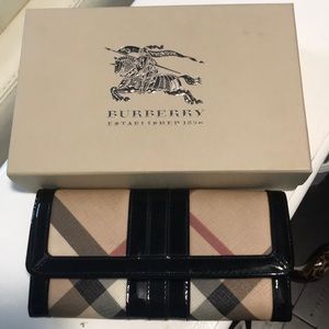 Burberry wallet